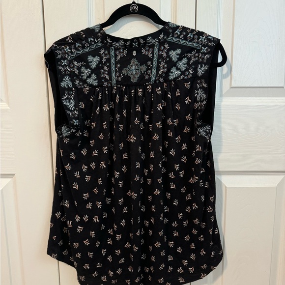 Sleeveless top - Picture 5 of 6